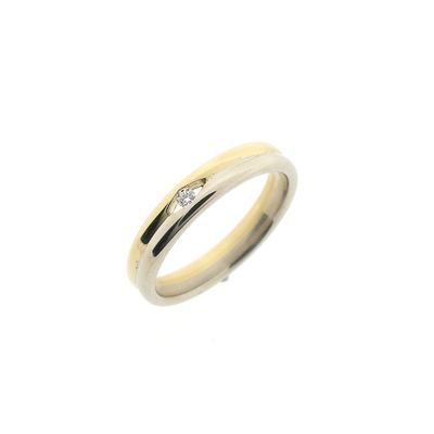 Two-tone gold ring with diamond; 0.03 ct. Image 1 of Two-tone gold ring with diamond; 0.03 ct.