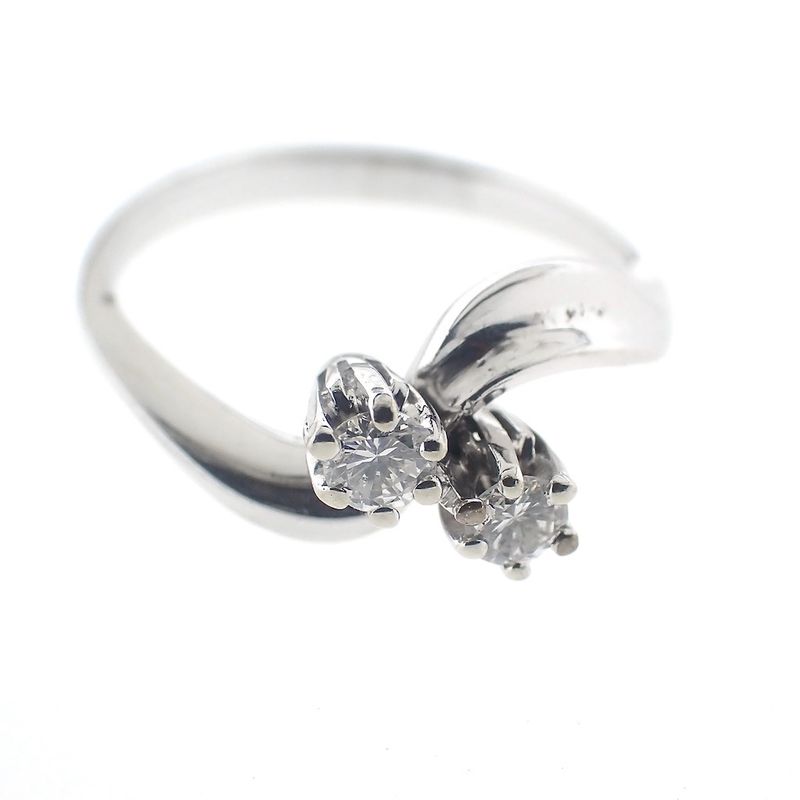 Image 3 of 18 carat white gold ring with 0.20 ct. diamonds.