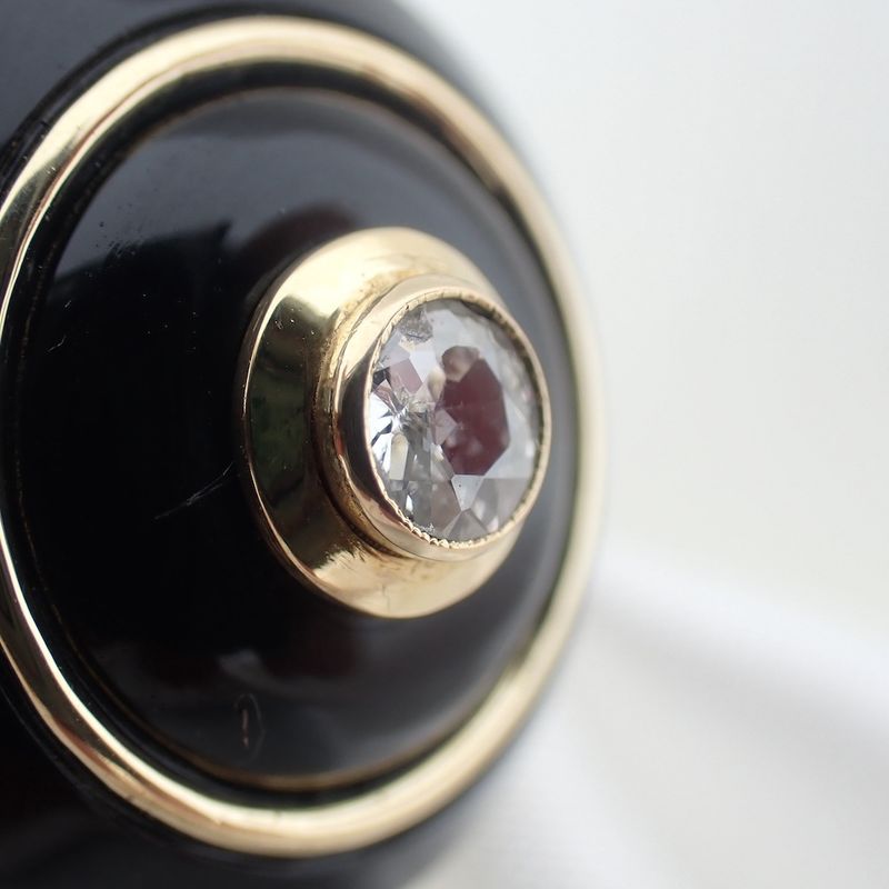 Image 6 of Gold ring with onyx and diamond | Art Deco