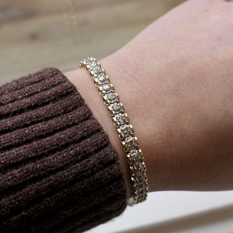 Image 9 of 10 crt. Tennis bracelet with diamond; 2.10 ct. | 18.5 cm