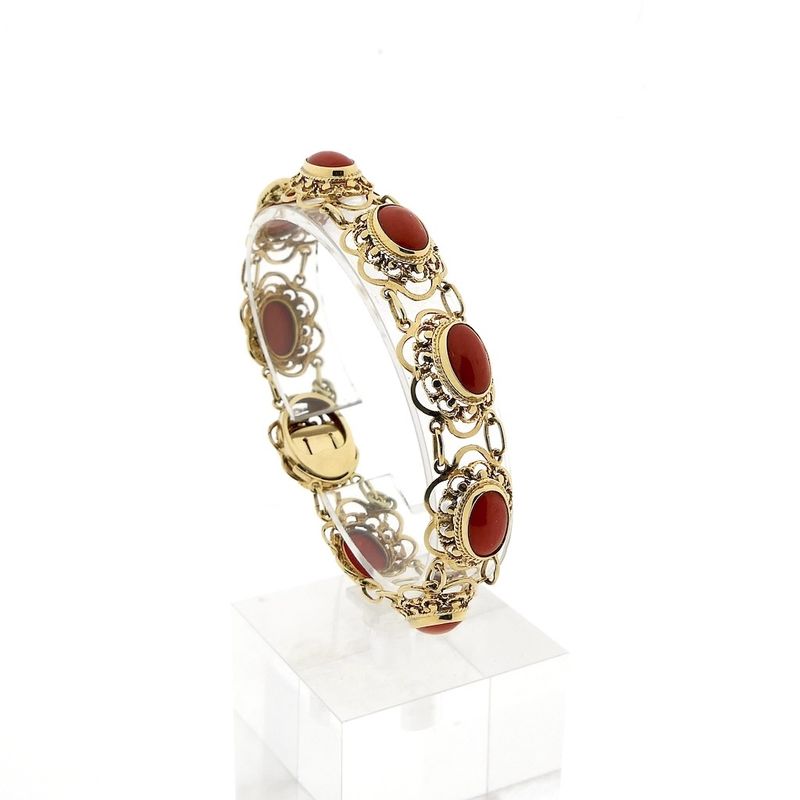 Image 1 of Antique gold bracelet with blood corals