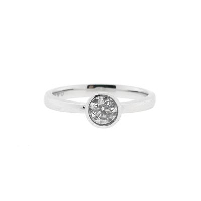 Image 2 of White gold solitaire ring with diamond; 0.40 ct.