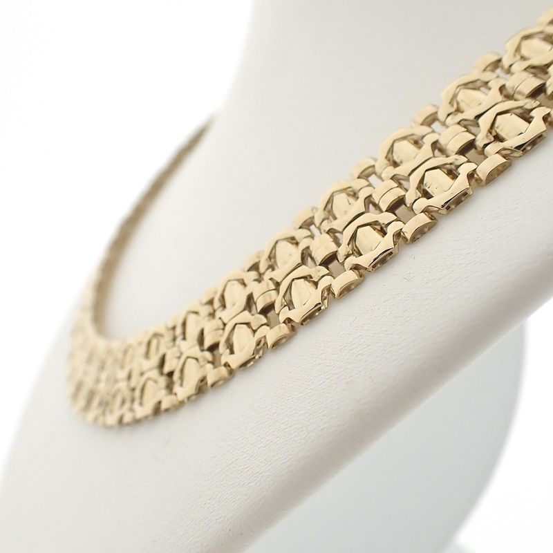 Image 5 of Gold wide women's necklace | 45.5 cm