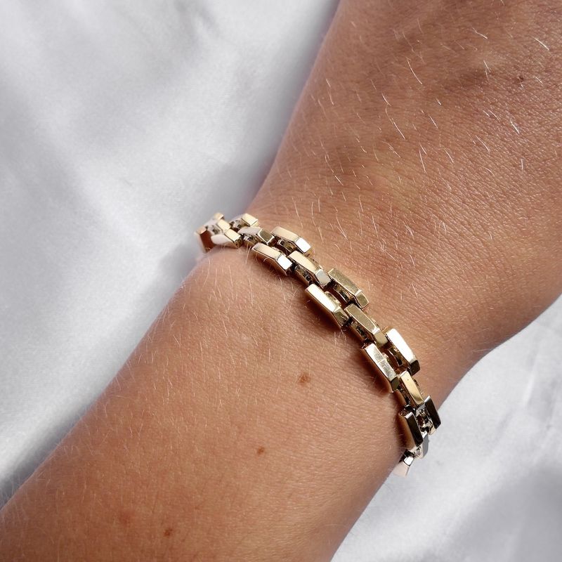 Image 10 of Gold Bismarck link bracelet