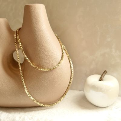 Image 2 of Gold long Venetian link necklace | 60 cm