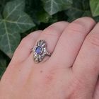 Image 4 of 8-karat Art Deco ring with sapphire and diamonds | Approx. 0.34 ct.