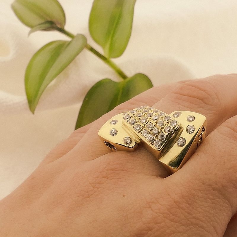 Image 4 of Gold ring with zirconia