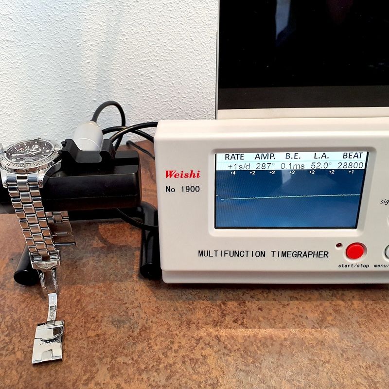 Image 7 of Breitling Superocean; men's diving watch | Ref: A17360