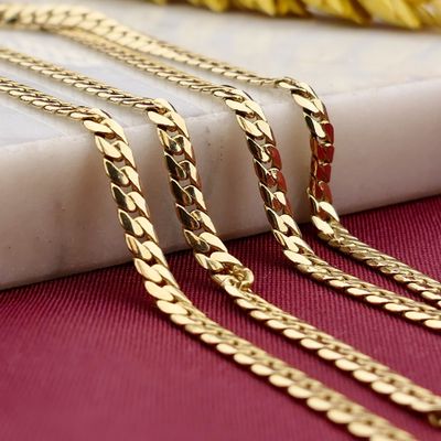 Afbeelding 2 van Gouden platte gourmetschakel ketting 