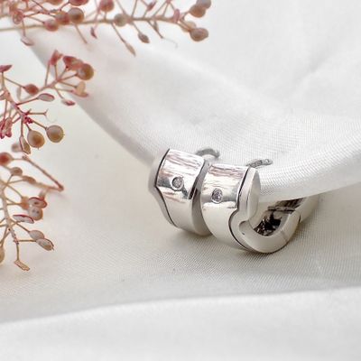 Image 2 of White gold earrings with diamond | Ø 14.0 mm