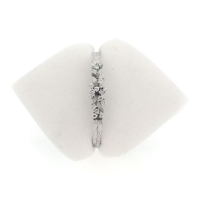 Image 1 of White gold herringbone link bracelet with 1.45 ct. diamonds | 17.5 cm