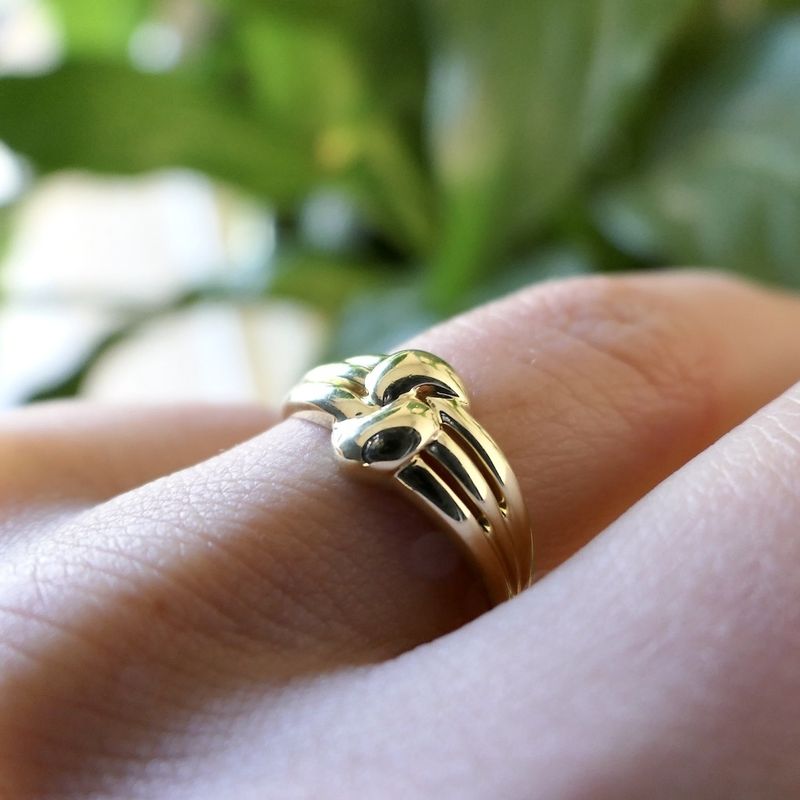 Image 6 of Gold ring with knotted design