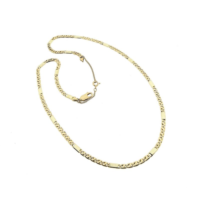 Image 3 of Gold closed Figaro link chain