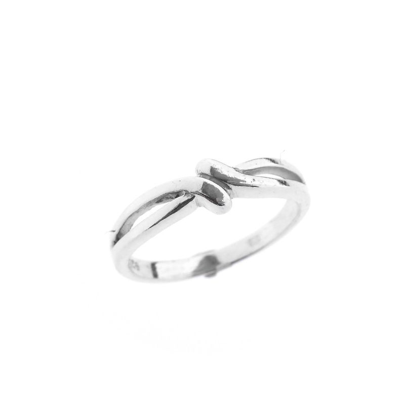 Image 1 of Silver ladies ring with knotted design