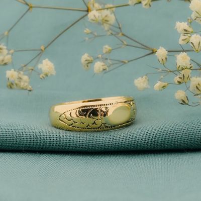 Image 2 of 8 carat men's ring with engraving plate