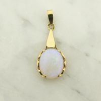 Gold pendant with white opal | Vintage