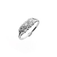White gold Art Deco ring with 0.15 ct diamond.