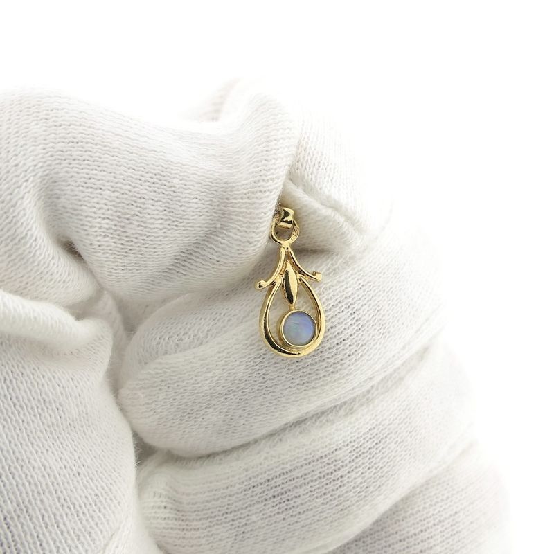 Image 7 of Gold pendant with white opal