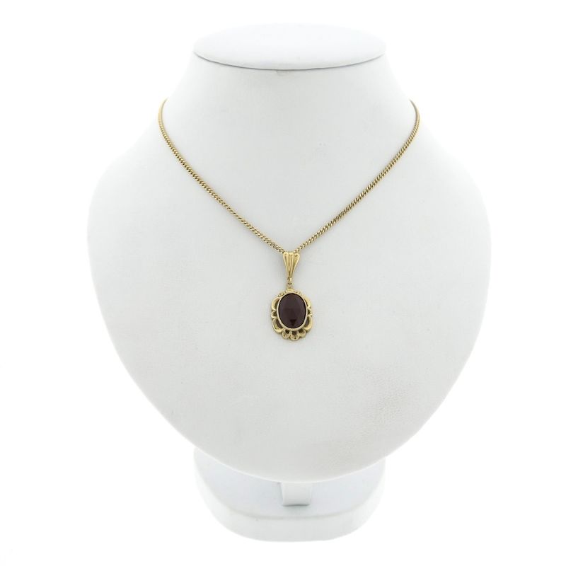 Image 5 of Gold pendant with carnelian | Vintage