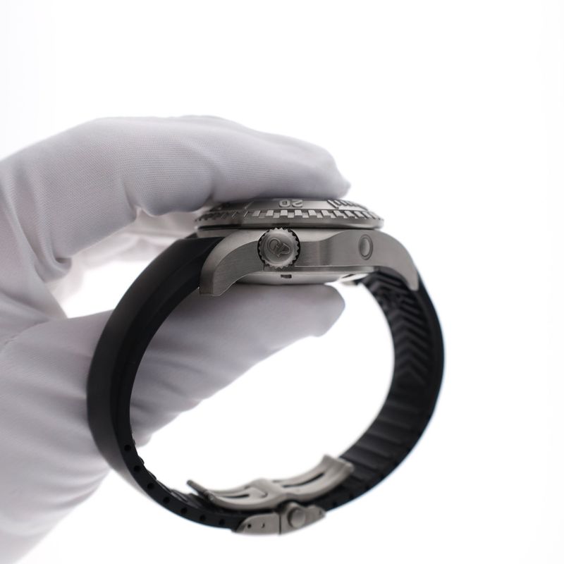 Image 9 of Girard Perregaux Sea Hawk II Pro 'Power Reserve' 49941; Automatic Men's Watch