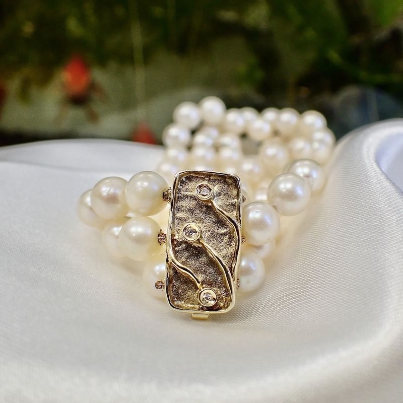 Image 8 of Pearl bracelet with gold clasp; Antique | 20.5 cm