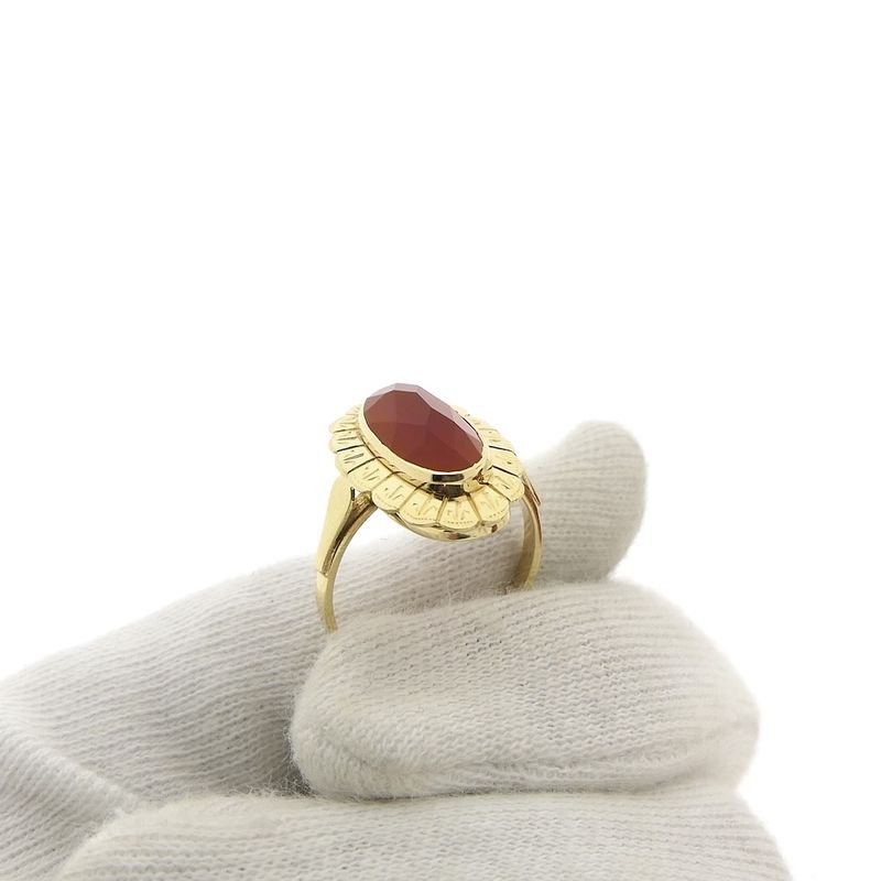 Image 7 of Vintage gold ring with carnelian