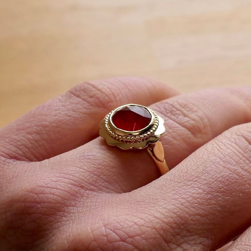 Image 7 of Vintage gold ring with carnelian