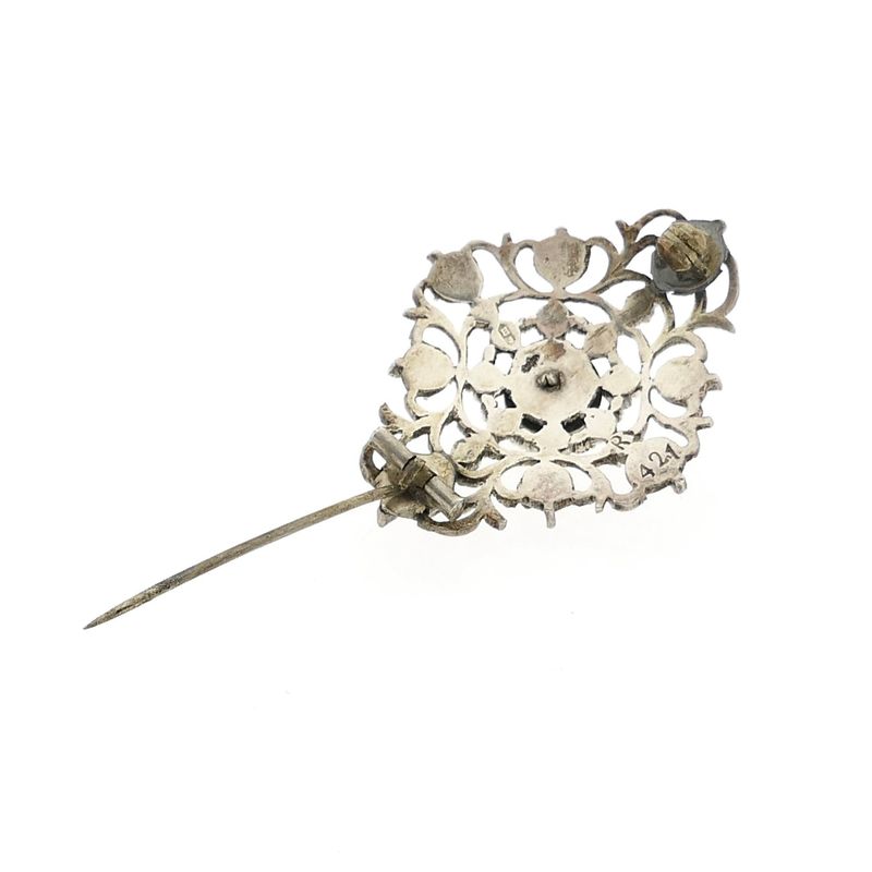 Afbeelding 6 van Zilveren Art-Nouveau broche gezet met roos geslepen diamanten