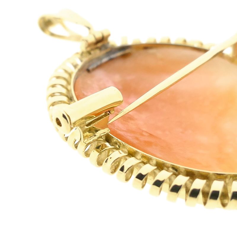 Image 7 of Antique Gold Brooch/Pendant with Cameo