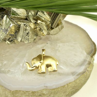 Image 2 of Gold elephant pendant