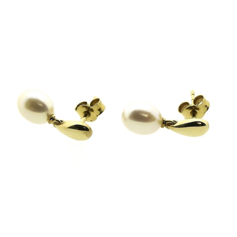 Image 9 of Gold stud earrings with pearl