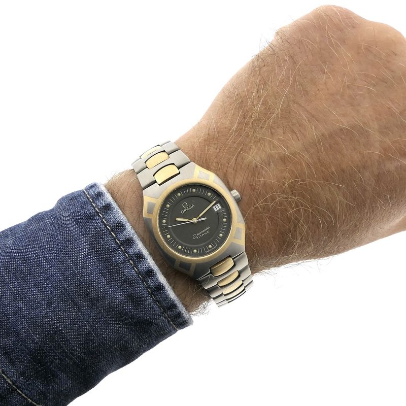 Image 8 of Omega Seamaster Polaris 3960981; 18k gold & titanium watch