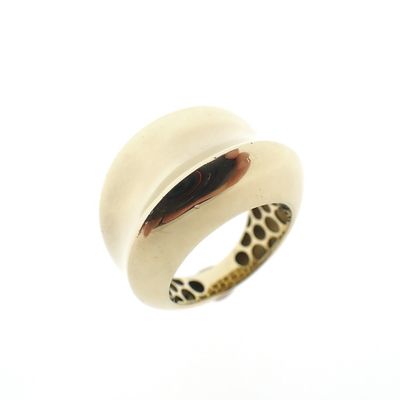 Gold robust ladies ring Image 1 of Gold robust ladies ring