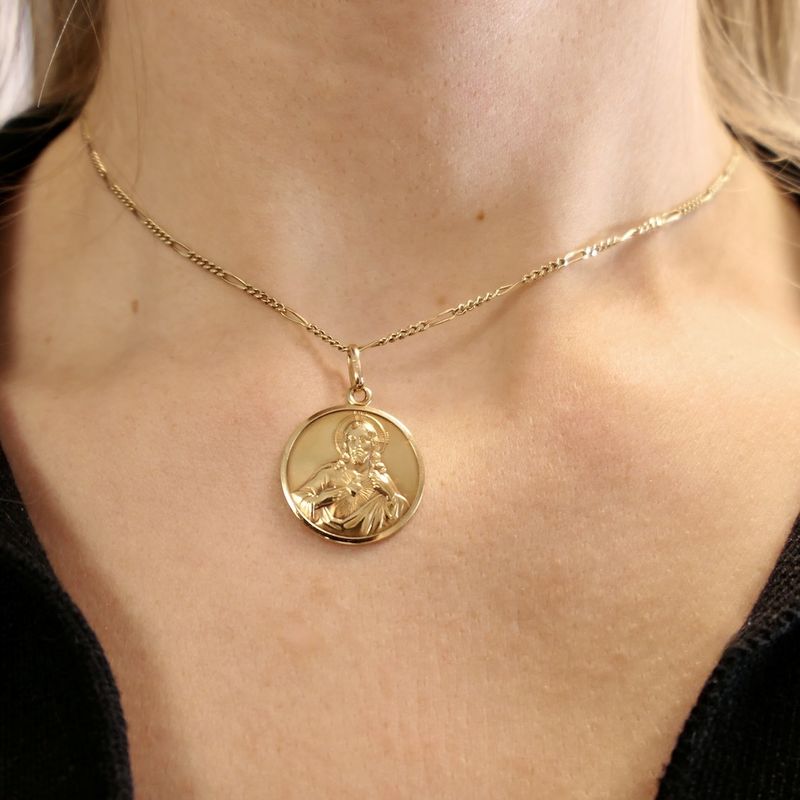 Image 6 of Golden pendant of Christ