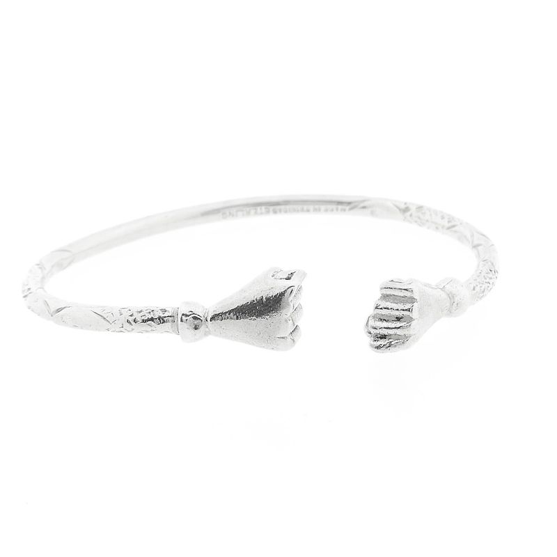 Image 8 of Silver clamp bracelet from Trinidad | Ø 69 mm