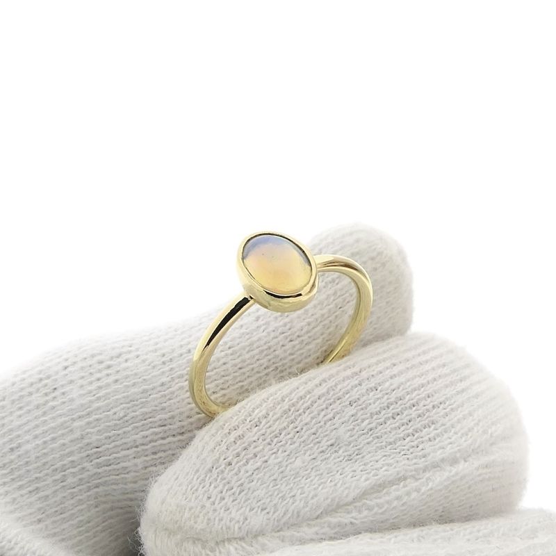 Image 7 of Gold ring with precious opal