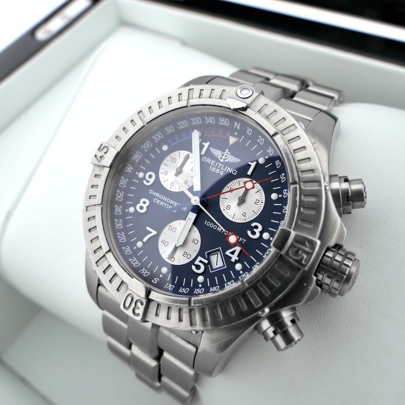 Image 14 of Breitling Avenger M1 Chronograph E73360; Chronograph men's watch