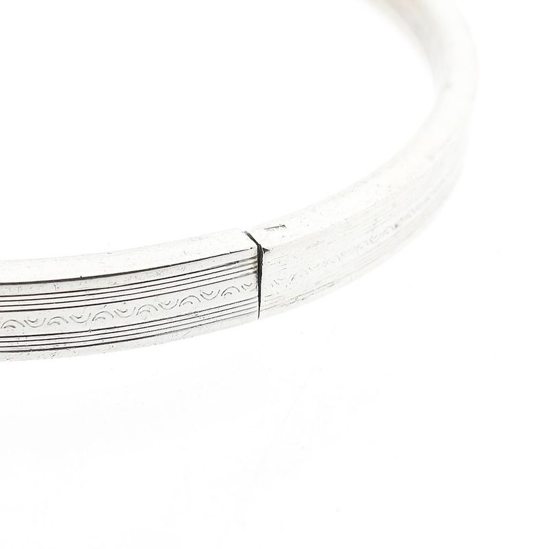 Image 4 of Silver Slave Bracelet with Pattern; Size M