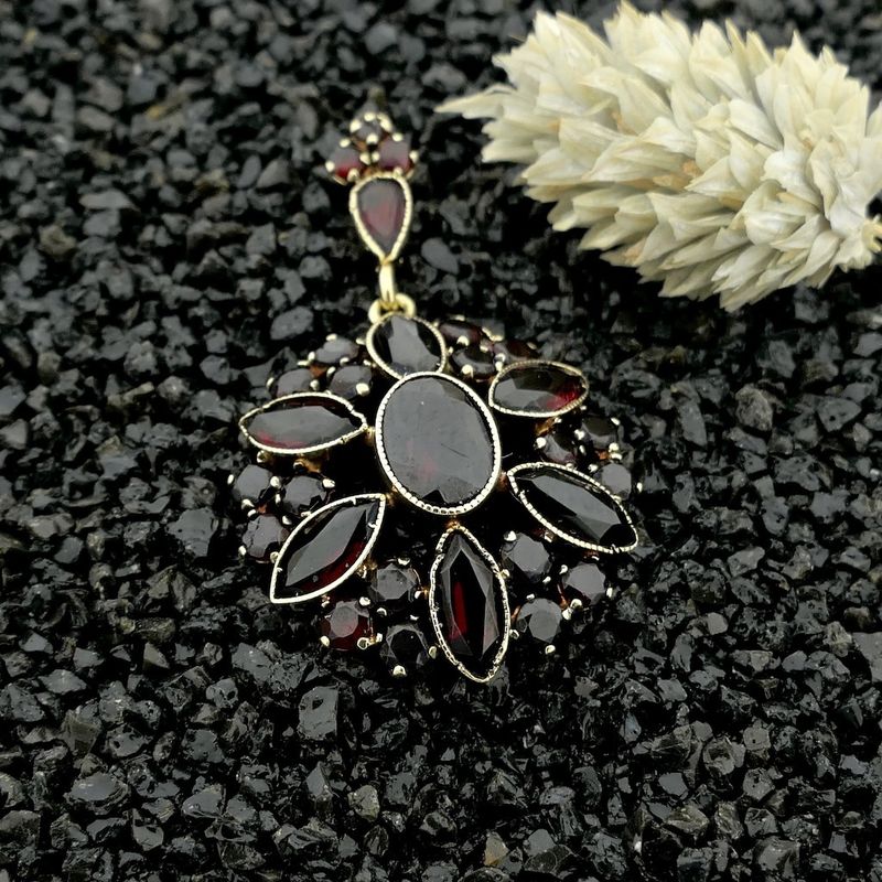 Image 2 of Vintage gold entourage pendant with garnet