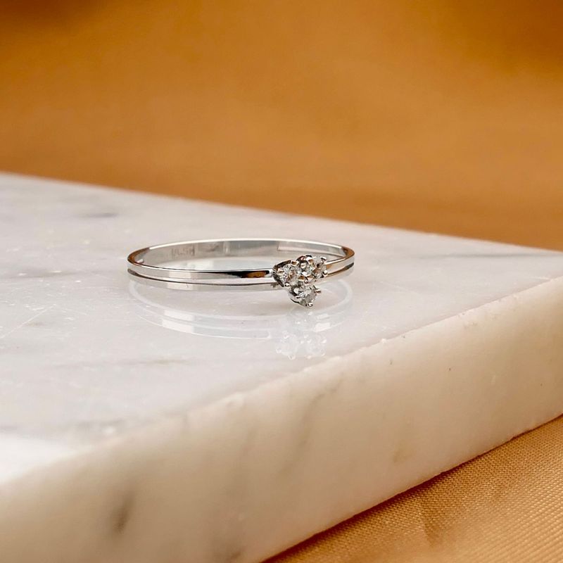 Image 2 of White gold ring with diamonds; 0.075 ct.