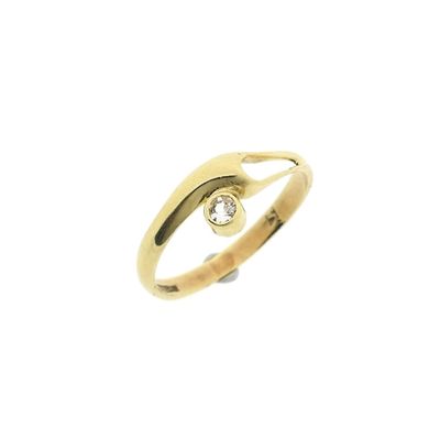 Gold solitaire ring with zirconia Image 1 of Gold solitaire ring with zirconia