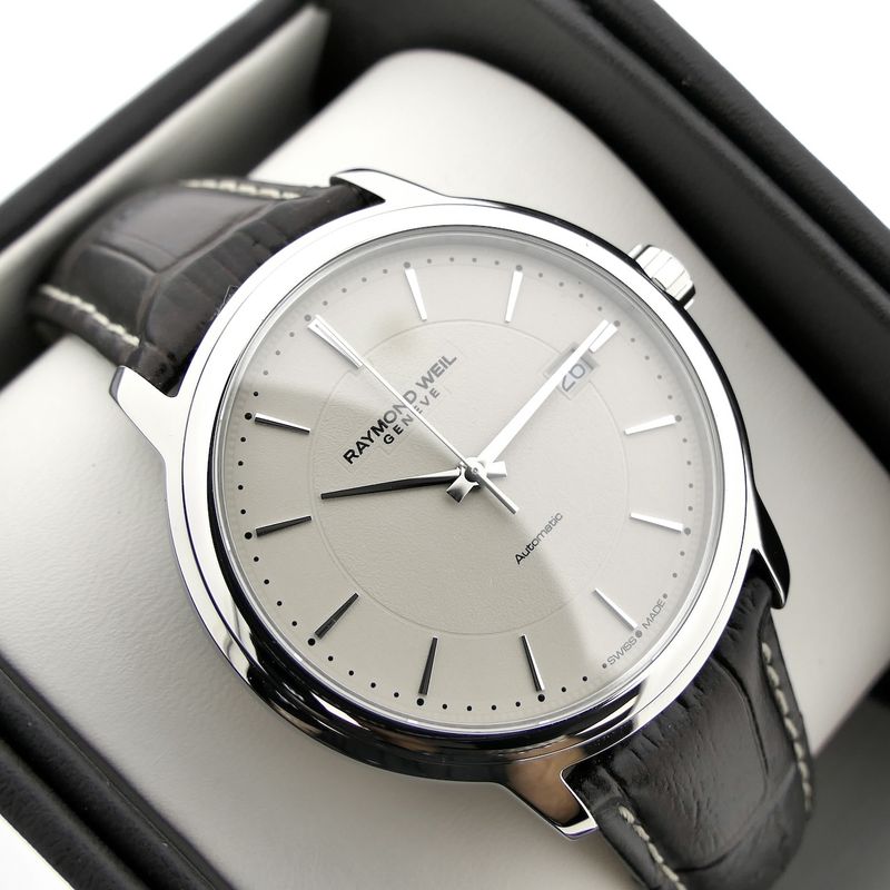 Image 12 of Raymond Weil Maestro Automatic 2237-STC-65011; Automatic men's watch