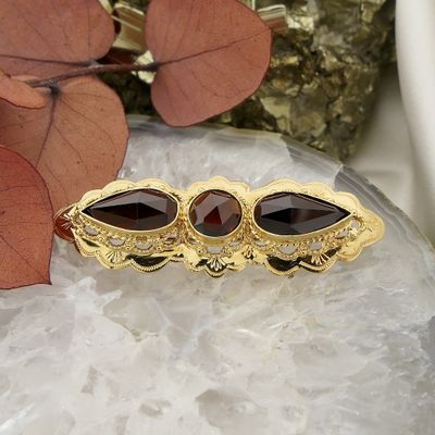Image 2 of Antique gold brooch with garnet
