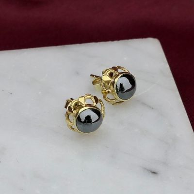 Gold stud earrings with hematite Image 2 of Gold stud earrings with hematite