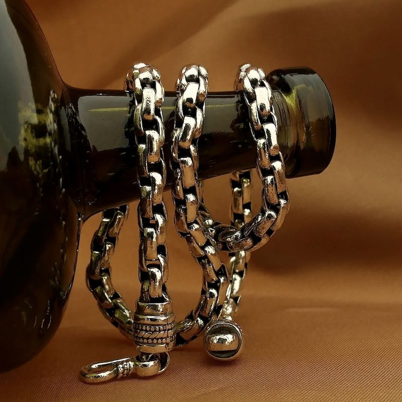 Image 2 of Solid silver fantasy link chain | 44 cm