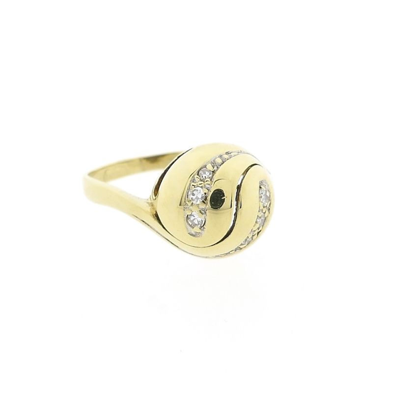 Image 4 of Gold ring with diamond; 0.09 ct.