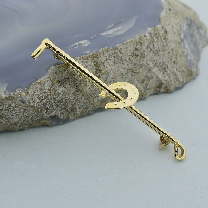Image 8 of Gold brooch of a horseshoe
