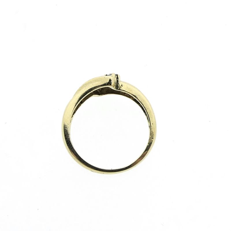 Image 5 of Gold ring with diamond; 0.12 ct.