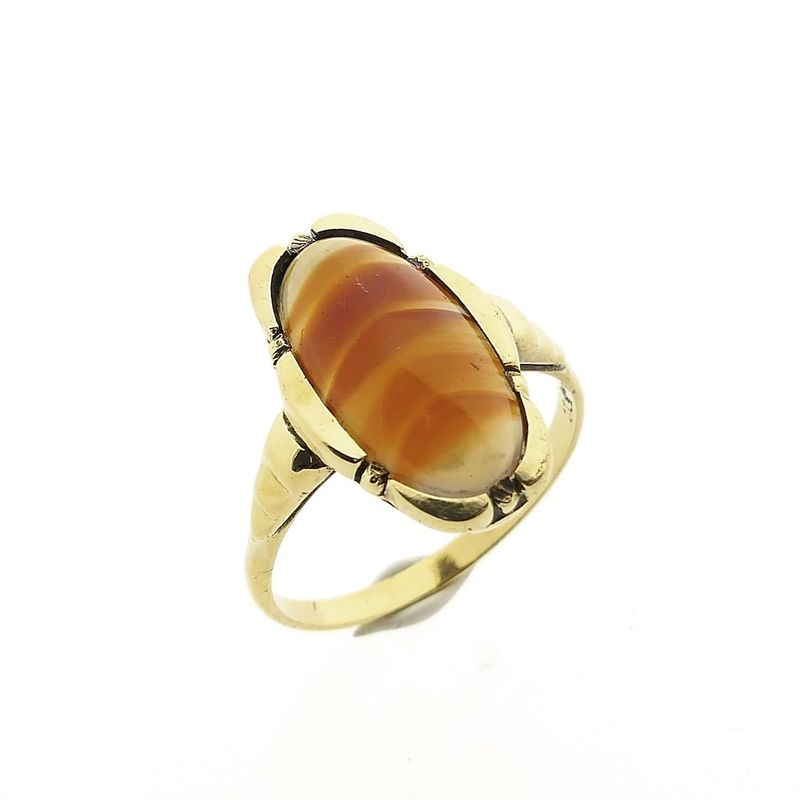 Image 1 of Vintage gold ring with carnelian bandagate