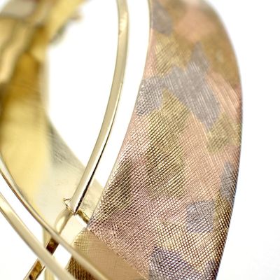 Image 2 of Tricolor gold brooch as ribbon